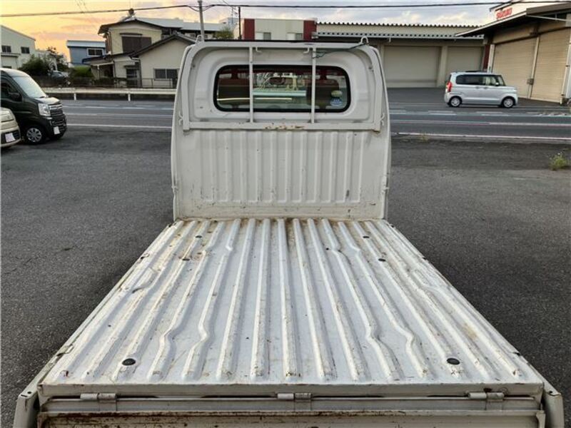 CLIPPER TRUCK
