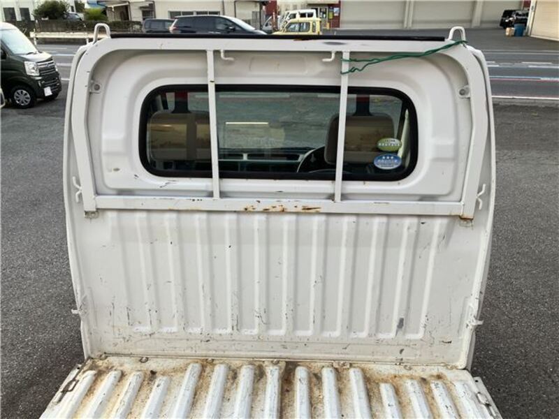 CLIPPER TRUCK