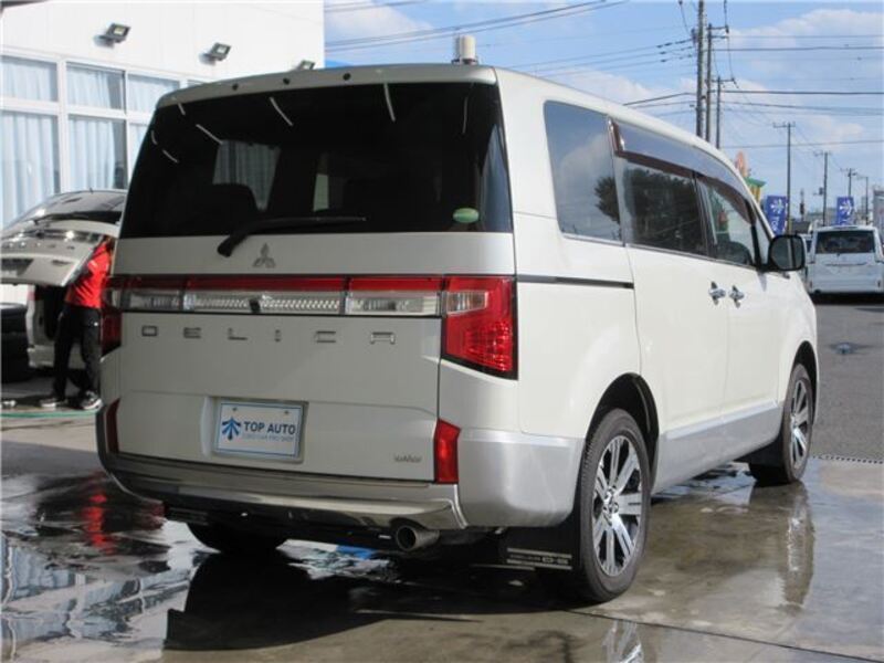 DELICA D5