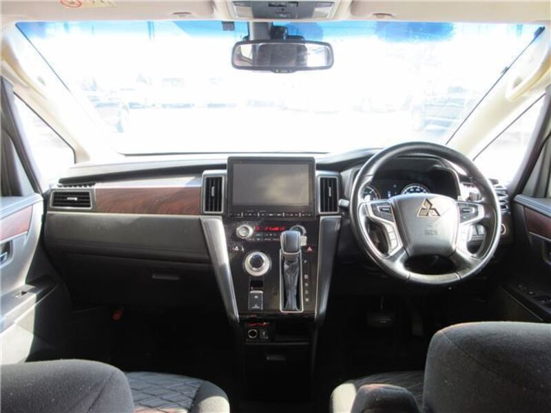 DELICA D5