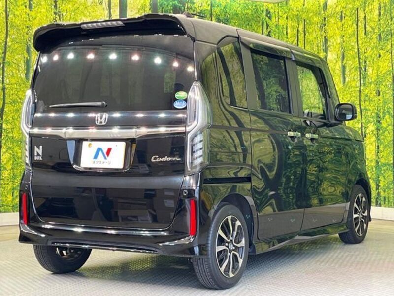 N BOX CUSTOM