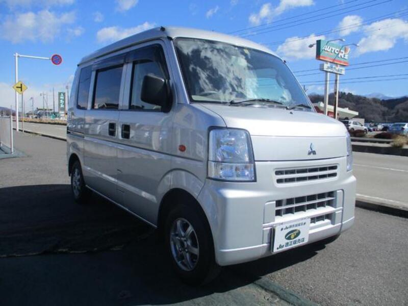 MINICAB VAN