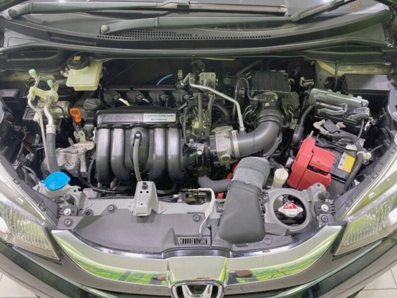 FIT HYBRID