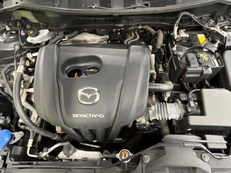 MAZDA2