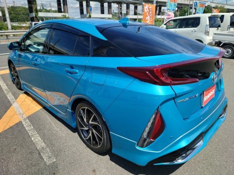 PRIUS PHV
