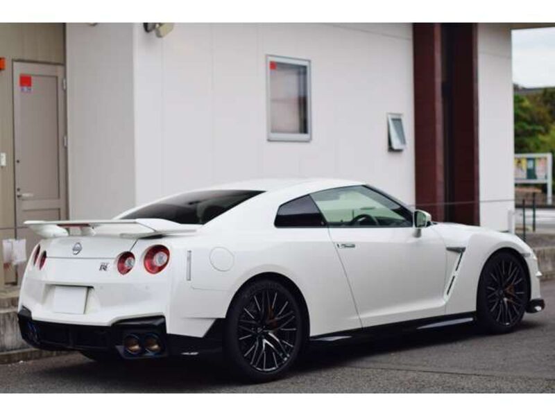 GT-R