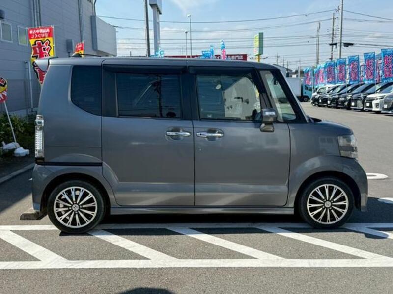 N BOX CUSTOM