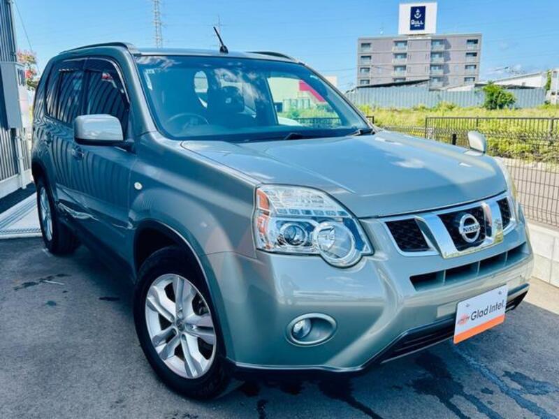 X-TRAIL