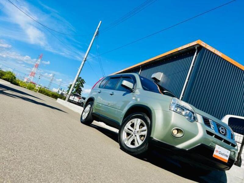 X-TRAIL