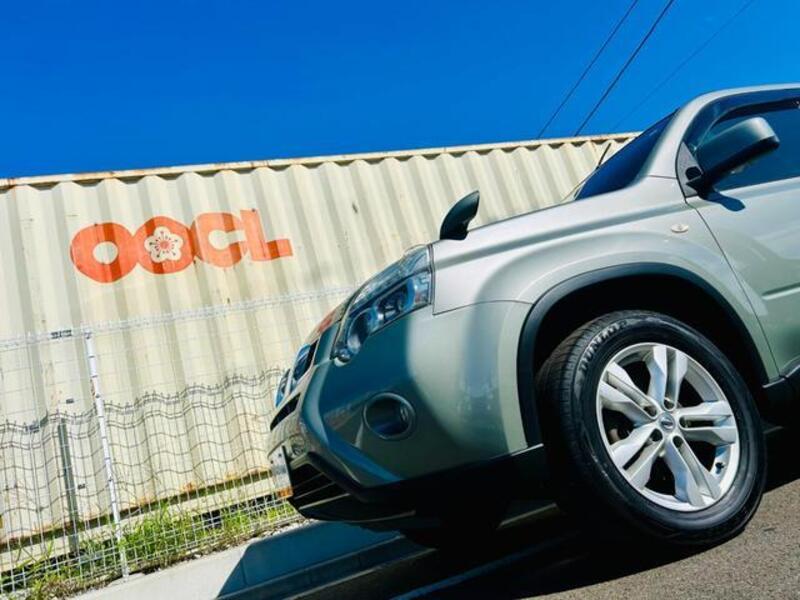 X-TRAIL