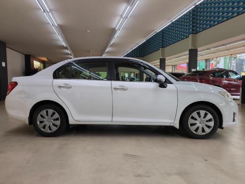 COROLLA AXIO