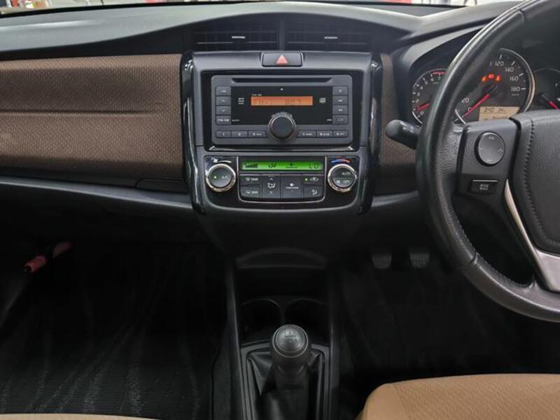 COROLLA AXIO