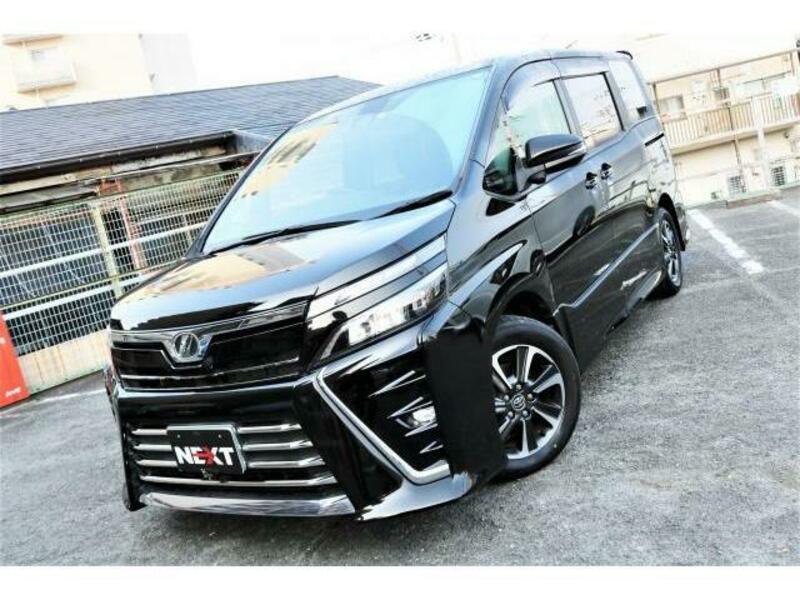 Used 2017 TOYOTA VOXY DBA-ZRR80W | SBI Motor Japan