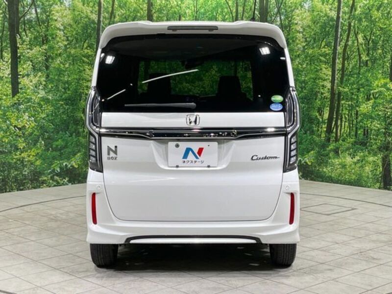 N BOX CUSTOM