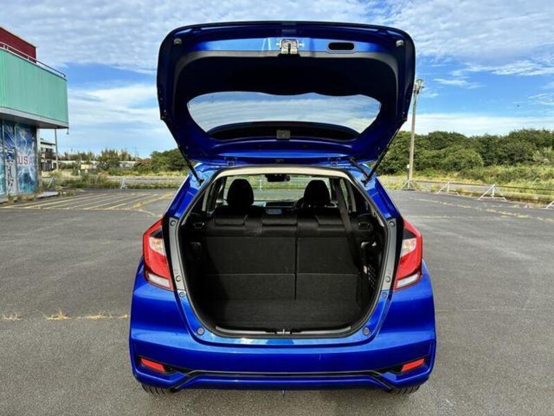 FIT HYBRID