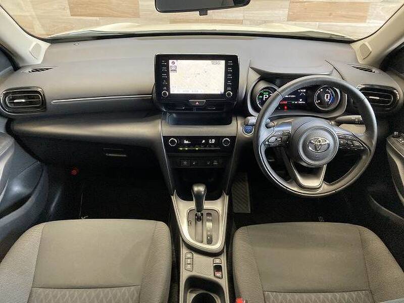 YARIS CROSS