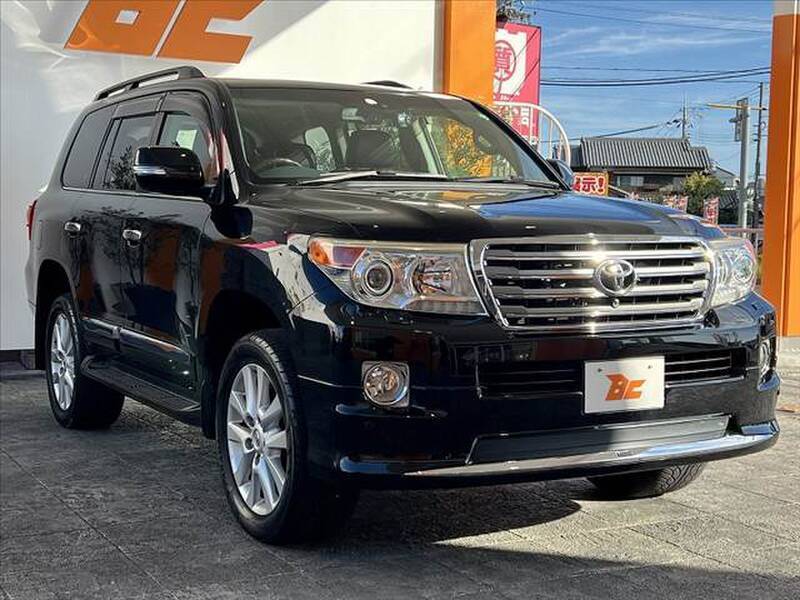 LAND CRUISER