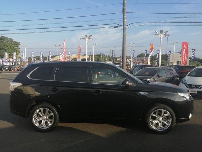 OUTLANDER PHEV