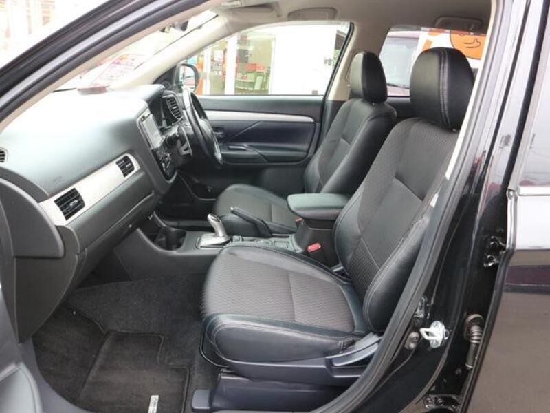 OUTLANDER PHEV
