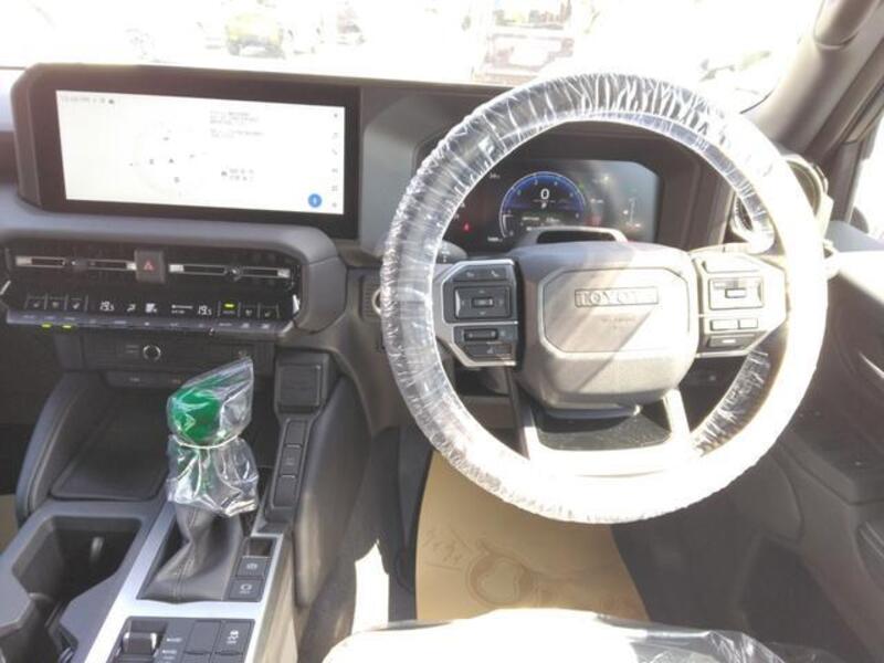 LAND CRUISER 250