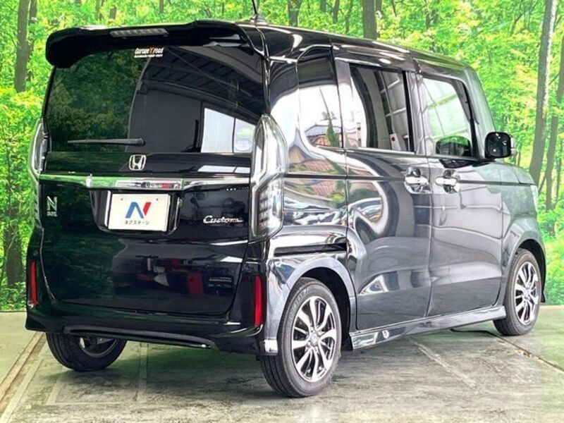 N BOX CUSTOM