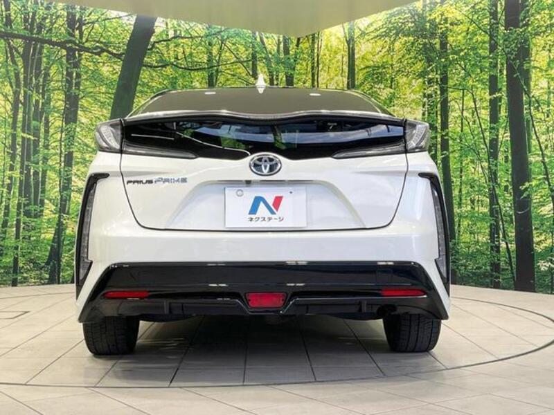 PRIUS PHV