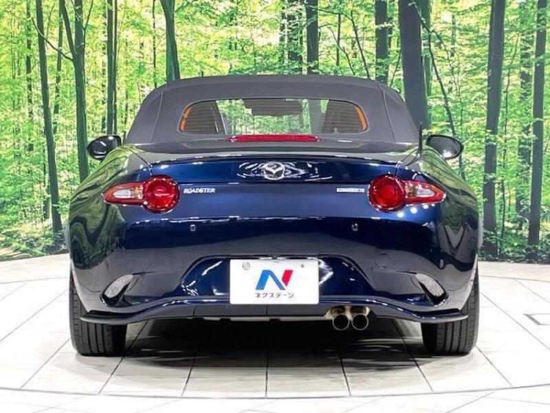 ROADSTER