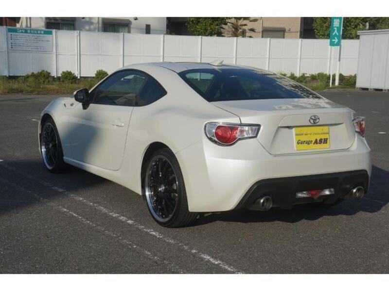 86