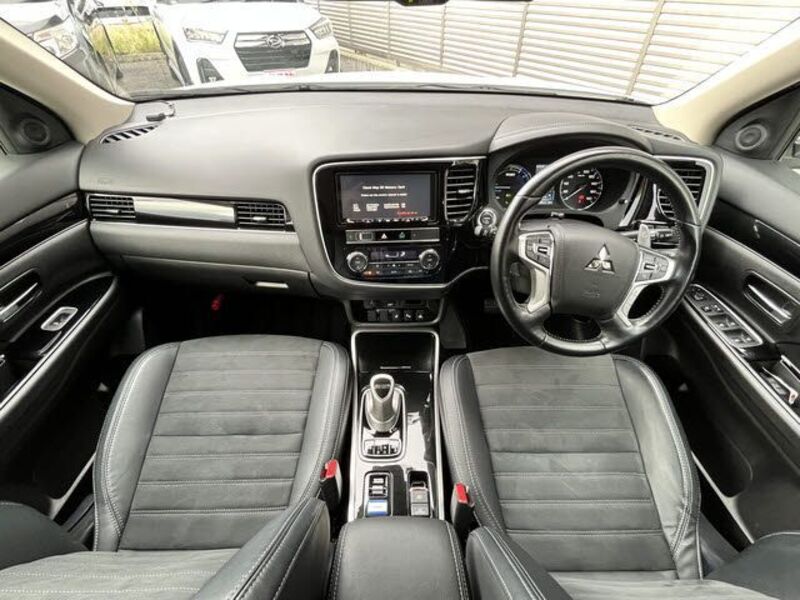 OUTLANDER PHEV