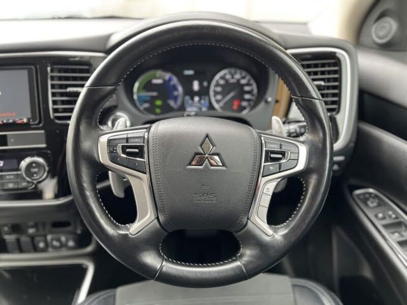 OUTLANDER PHEV