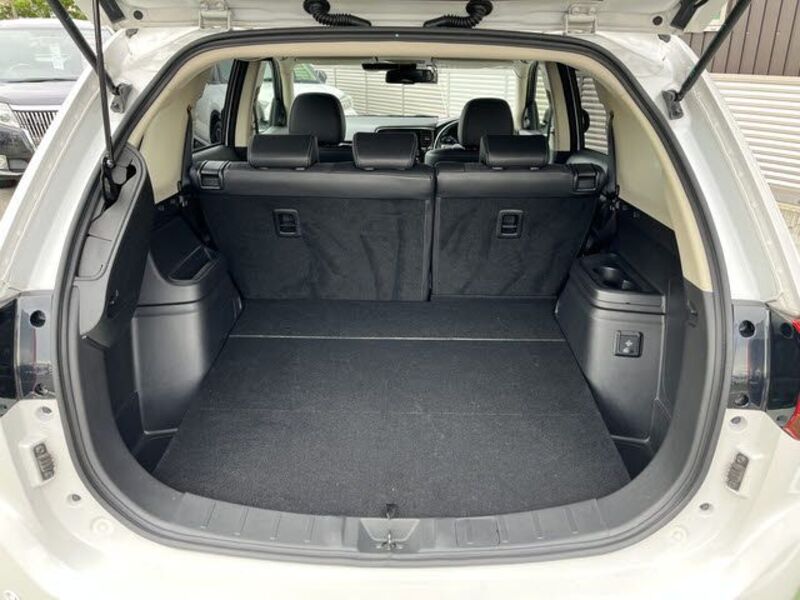 OUTLANDER PHEV