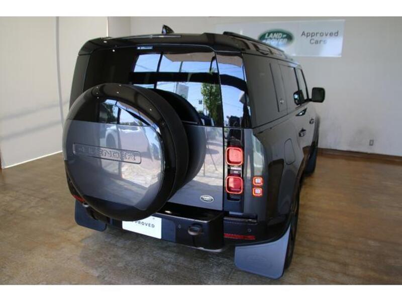 DEFENDER