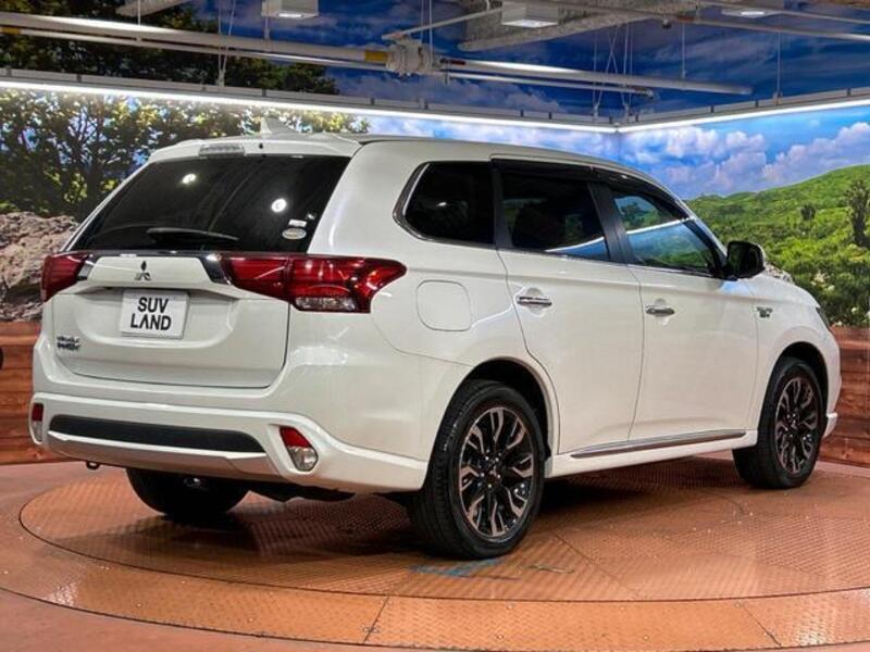 OUTLANDER PHEV