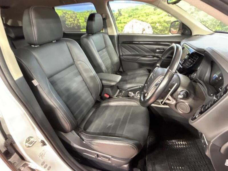 OUTLANDER PHEV