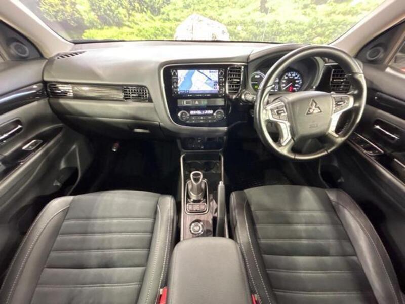 OUTLANDER PHEV