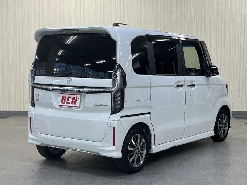 N BOX CUSTOM