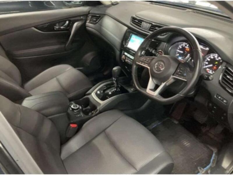 X-TRAIL