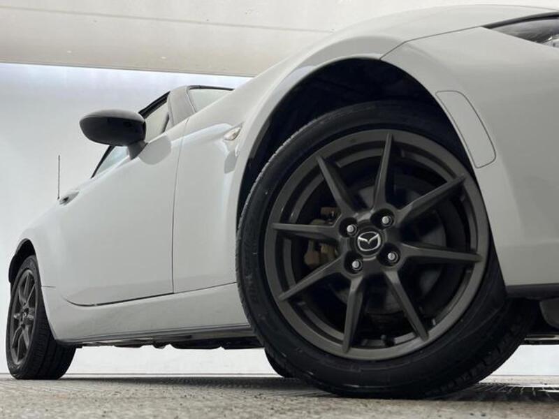 ROADSTER