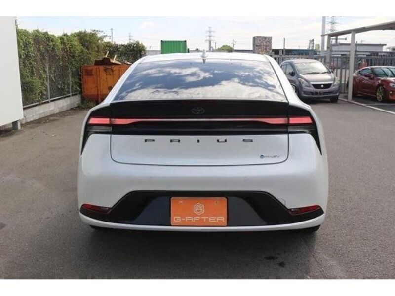 PRIUS PHV