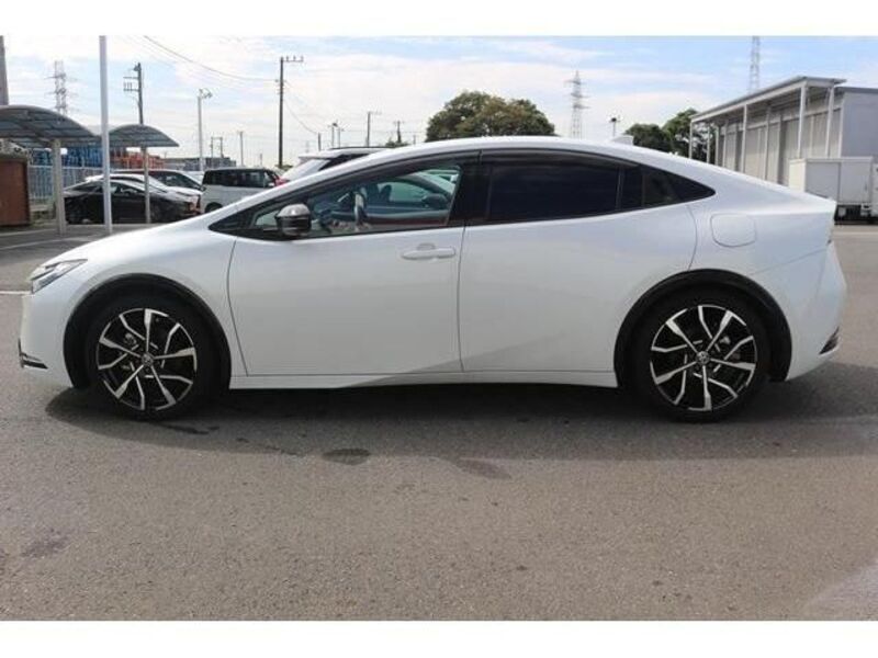 PRIUS PHV