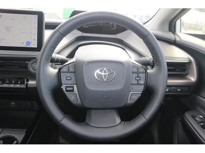 PRIUS PHV