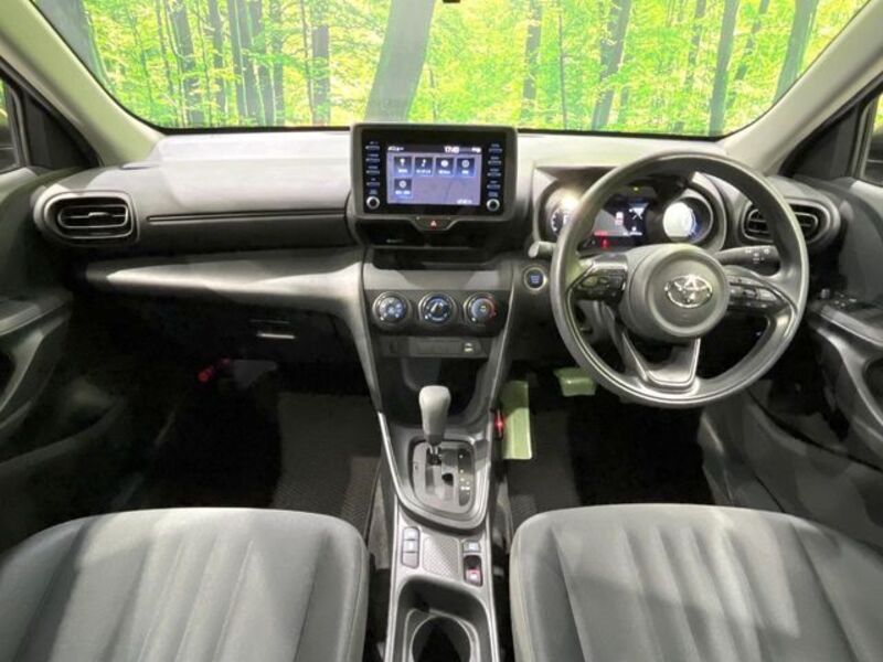 YARIS CROSS