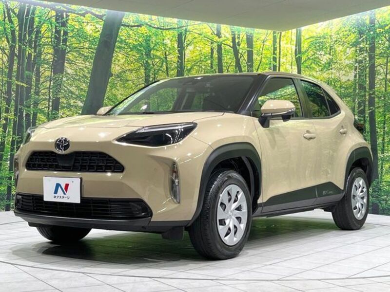 YARIS CROSS