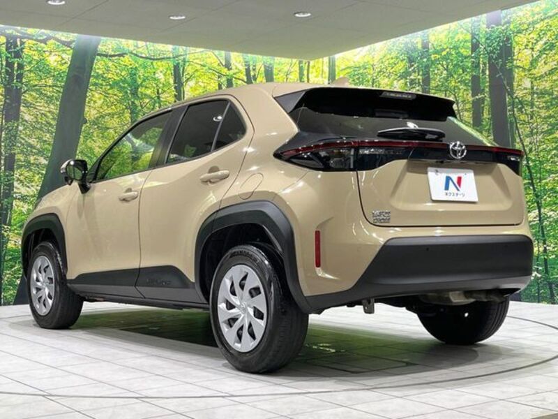 YARIS CROSS
