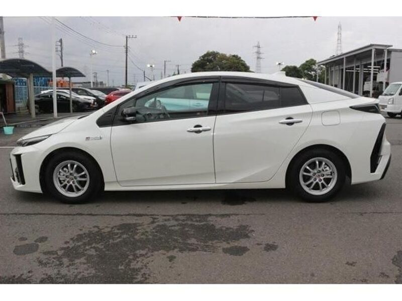 PRIUS PHV