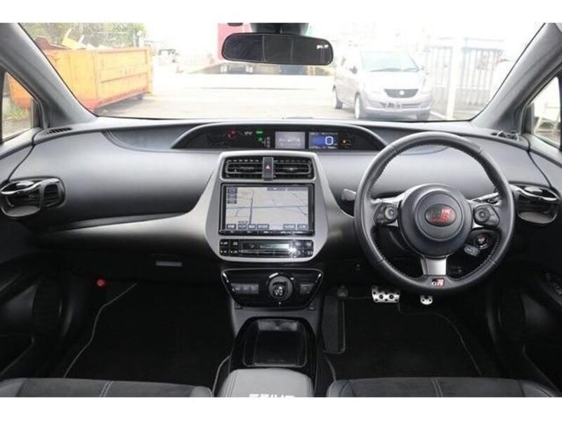 PRIUS PHV