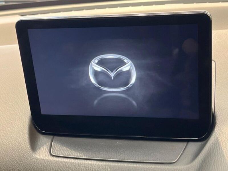 MAZDA2