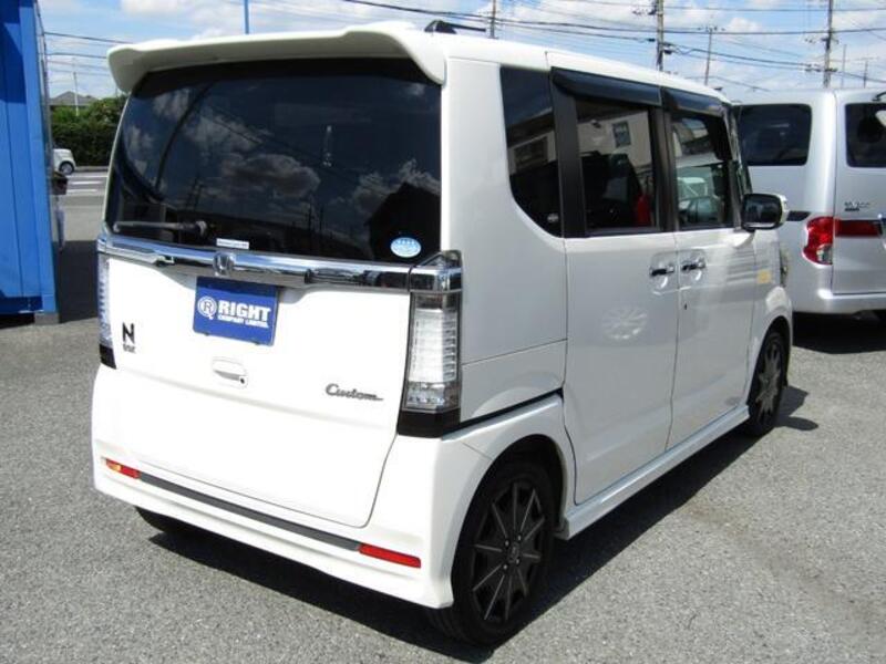 N BOX CUSTOM