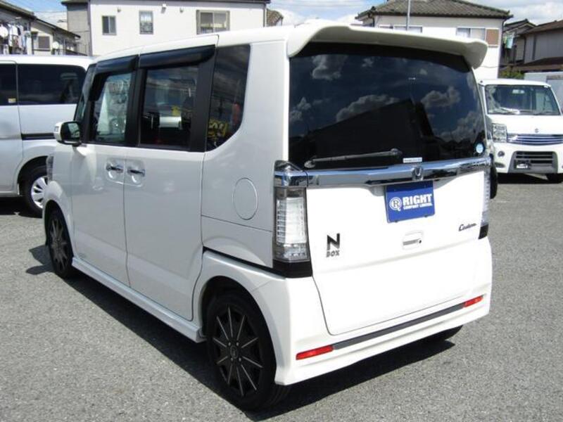 N BOX CUSTOM
