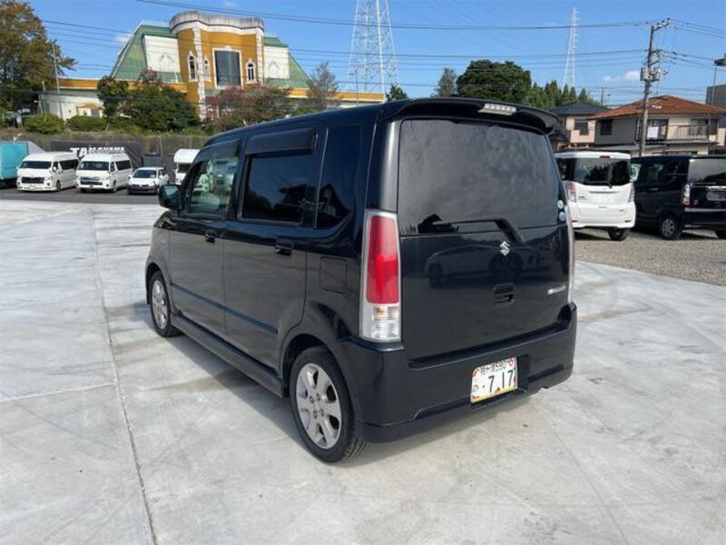WAGON R